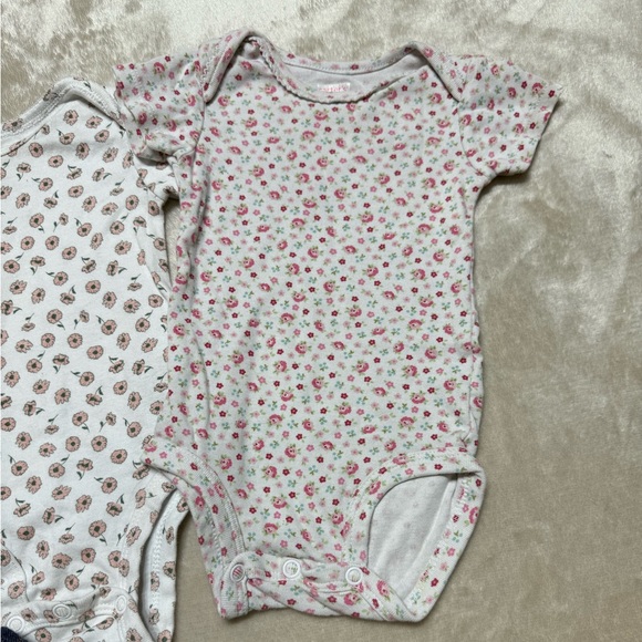 Carter's | Baby Girl Clothes Bundle Lot | 3M - Picture 4 of 7